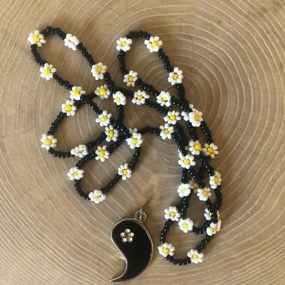 Necklace and Charm 90’s style - Picture 4 of 9